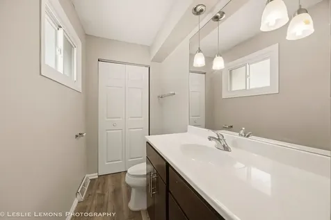 16388 Terry Lane Oak Forest IL 60452