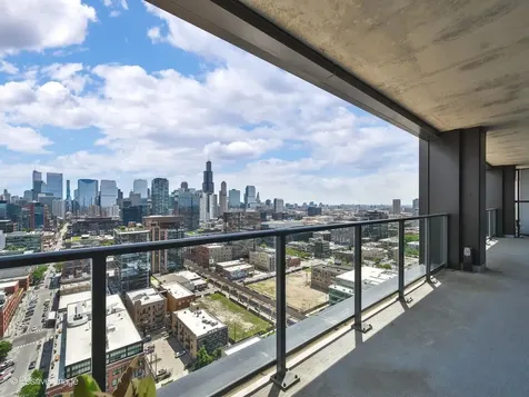 225 North Elizabeth Street Chicago IL 60607