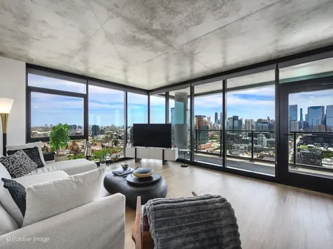 225 North Elizabeth Street Chicago IL 60607