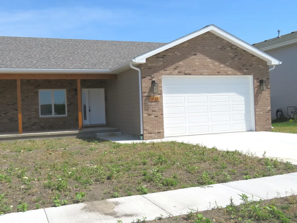 1938 Mountain Road Morris IL 60450