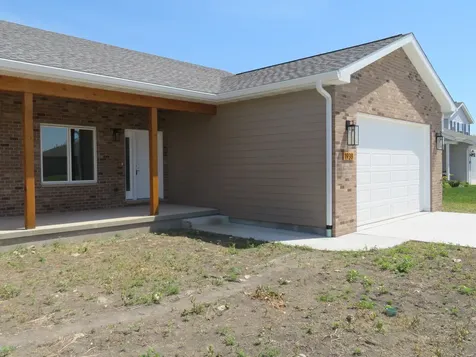 1938 Mountain Road Morris IL 60450