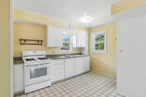 470 North Prairie Avenue Mundelein IL 60060