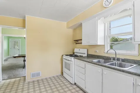 470 North Prairie Avenue Mundelein IL 60060