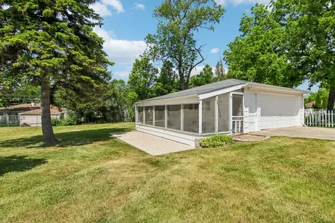 470 North Prairie Avenue Mundelein IL 60060