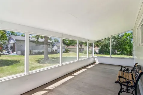 470 North Prairie Avenue Mundelein IL 60060