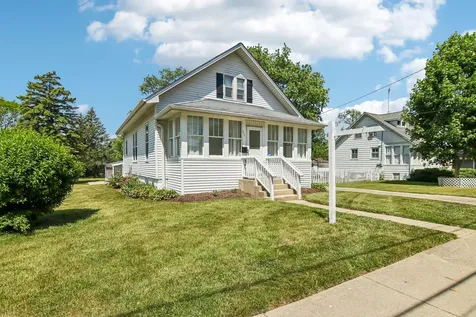 470 North Prairie Avenue Mundelein IL 60060