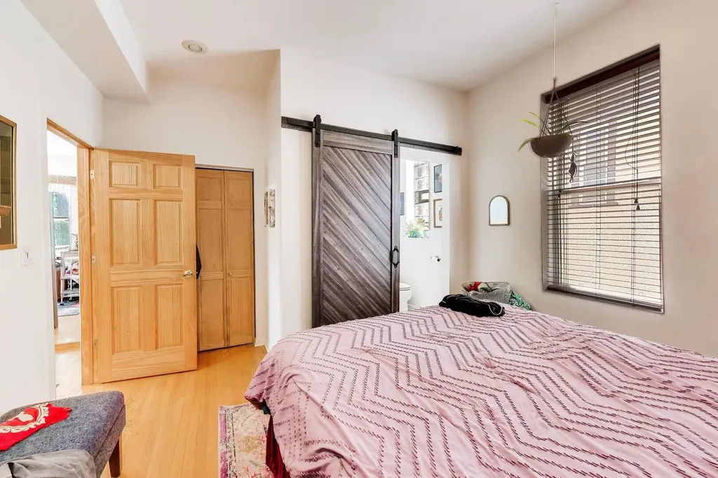 2455 North Sawyer Avenue Chicago IL 60647