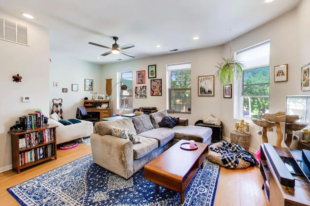 2455 North Sawyer Avenue Chicago IL 60647