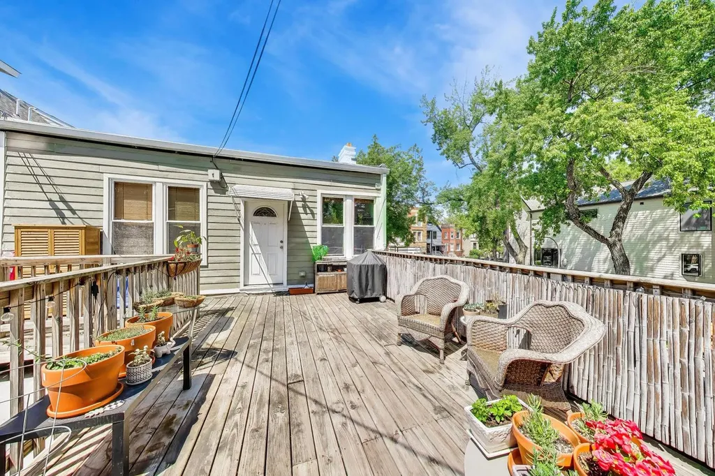 2455 North Sawyer Avenue Chicago IL 60647