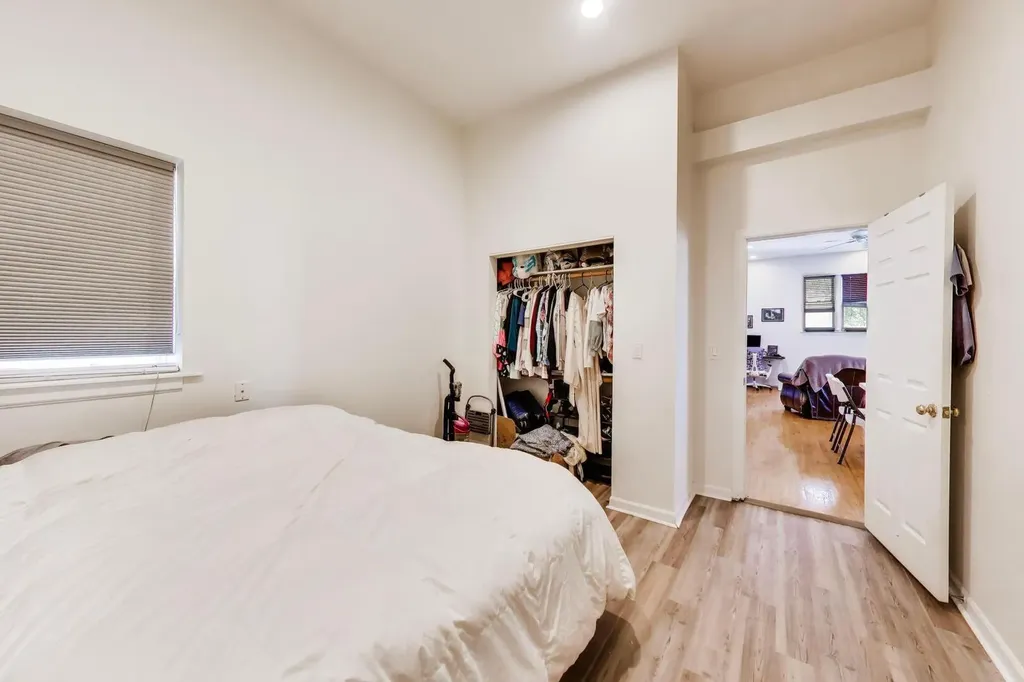 2455 North Sawyer Avenue Chicago IL 60647