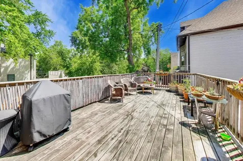 2455 North Sawyer Avenue Chicago IL 60647
