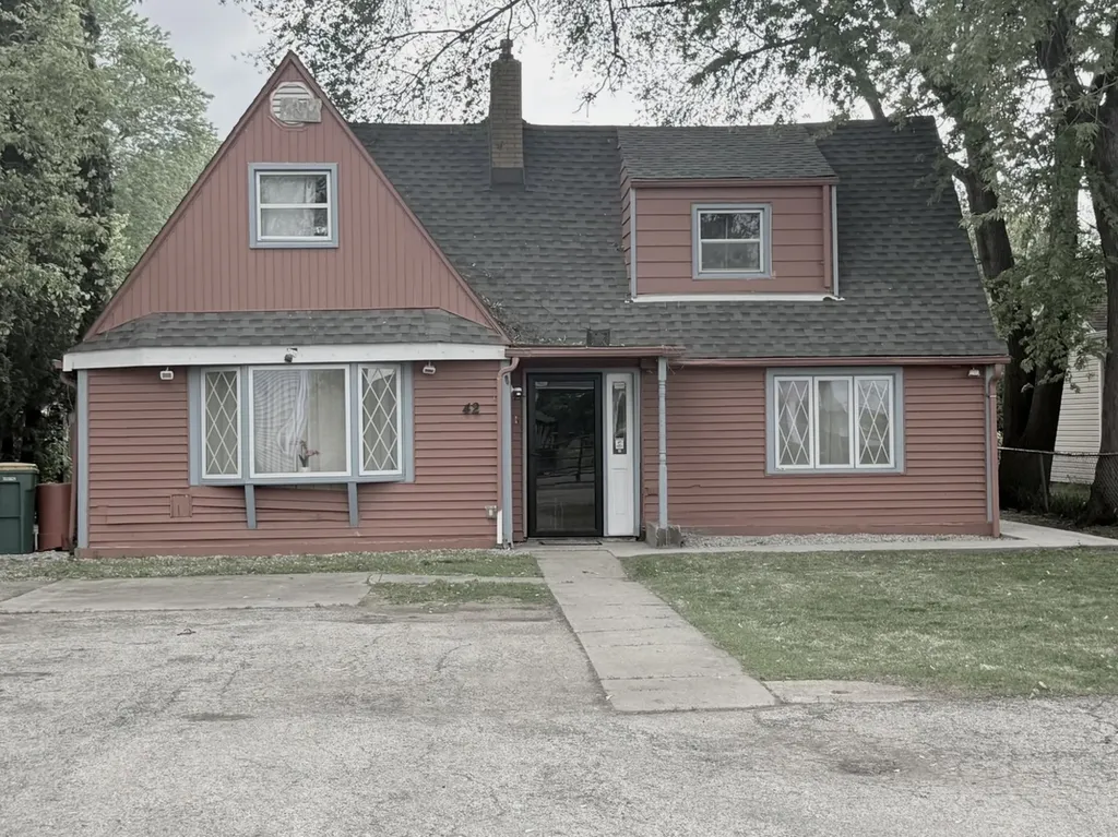 42 Rushmore Road Fox Lake IL 60020