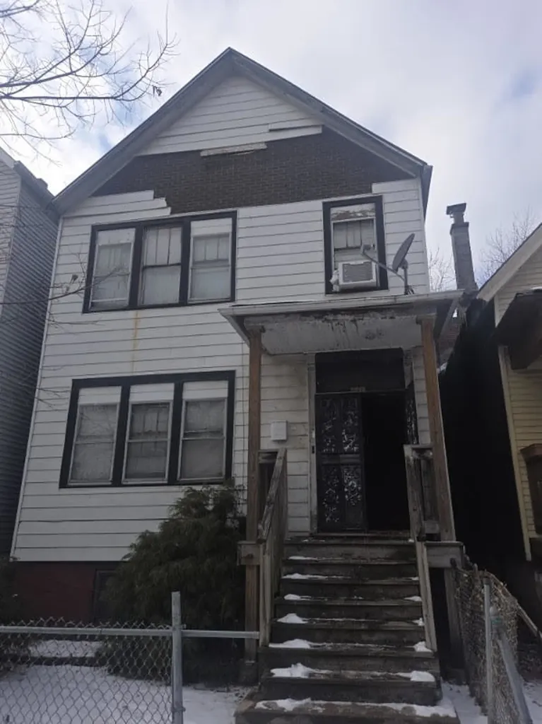 5914 South Princeton Avenue Chicago IL 60621