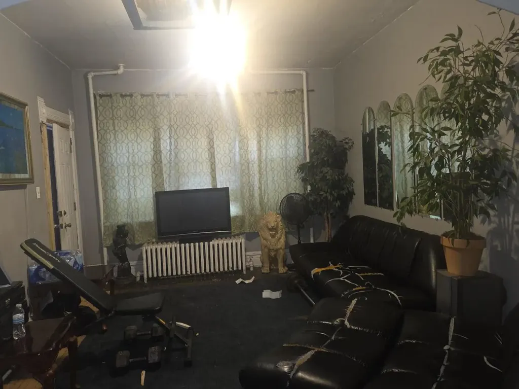 5914 South Princeton Avenue Chicago IL 60621