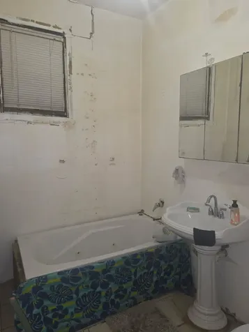 5914 South Princeton Avenue Chicago IL 60621