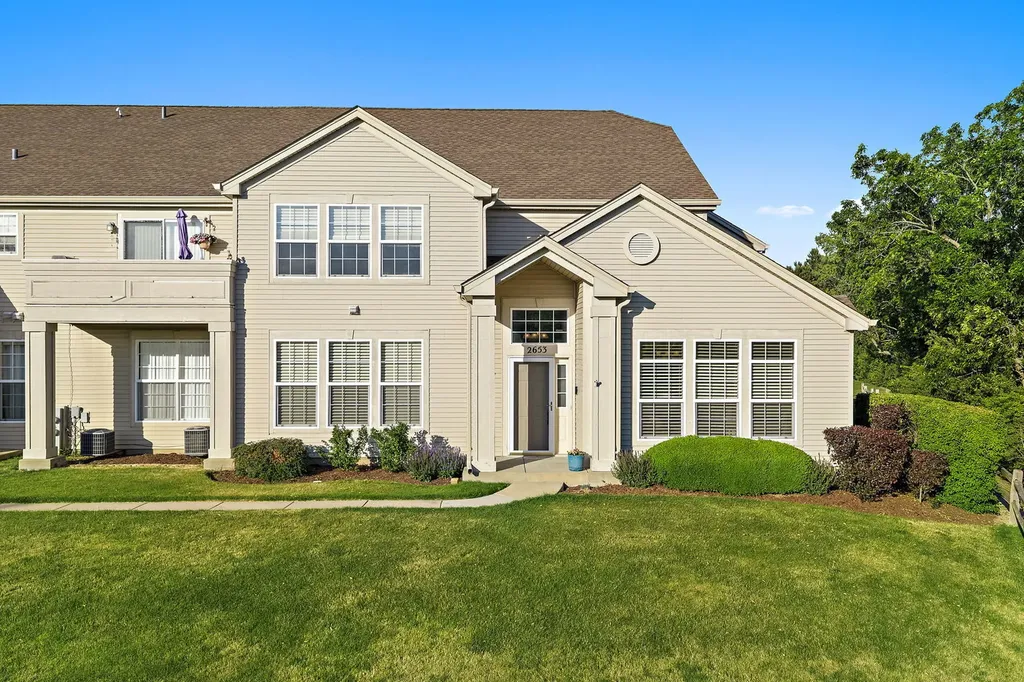 2653 Maple Circle West Dundee IL 60118
