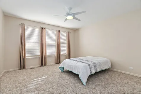 2653 Maple Circle West Dundee IL 60118