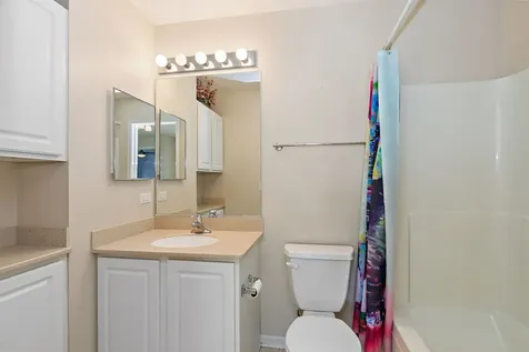 2653 Maple Circle West Dundee IL 60118