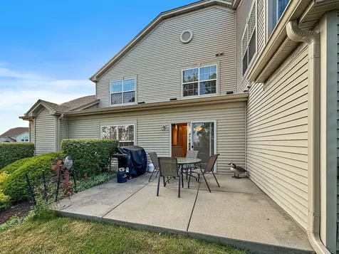 2653 Maple Circle West Dundee IL 60118