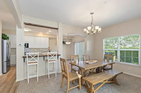 2653 Maple Circle West Dundee IL 60118