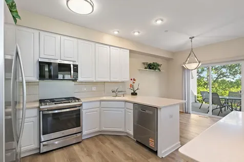 2653 Maple Circle West Dundee IL 60118