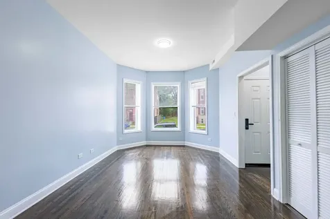 6433 South Vernon Avenue Chicago IL 60637