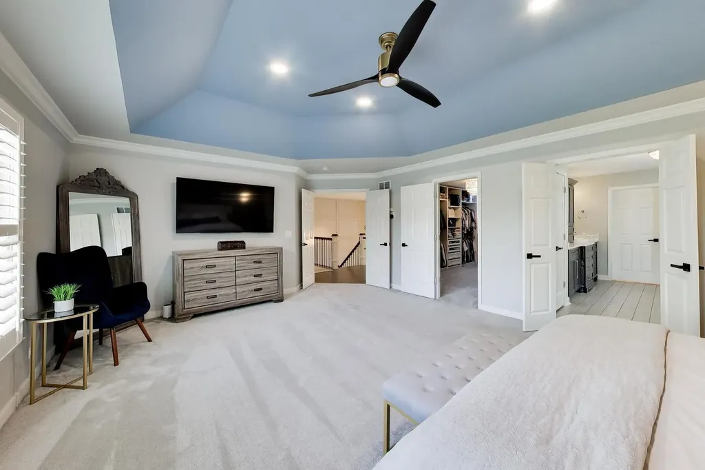 724 Fairfield Court Westmont IL 60559