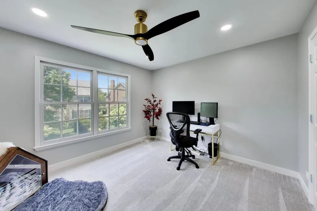 724 Fairfield Court Westmont IL 60559