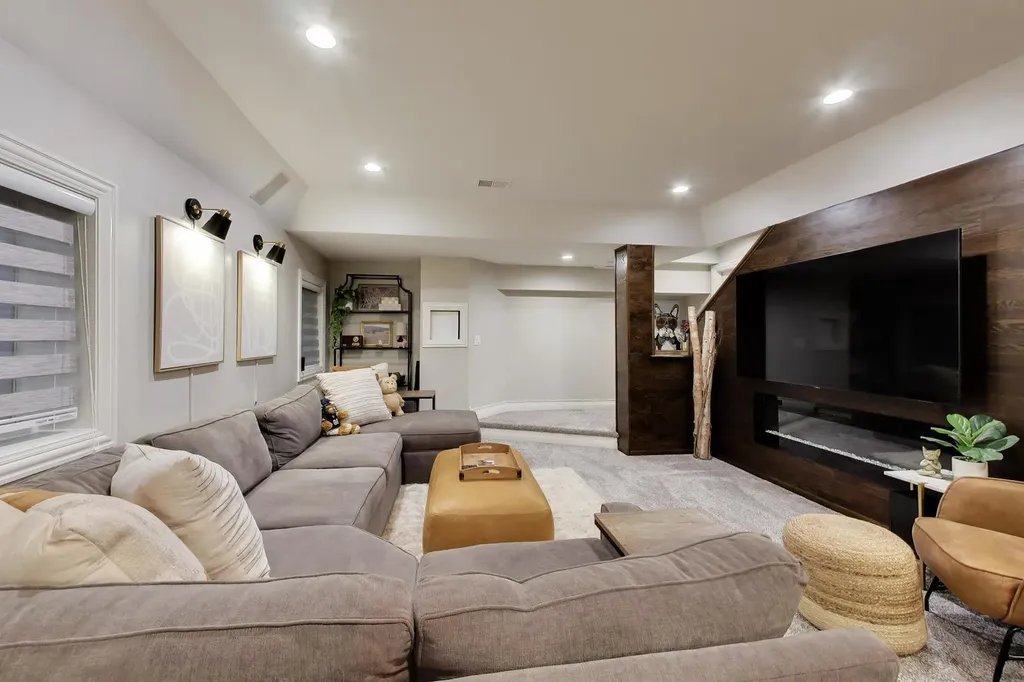 724 Fairfield Court Westmont IL 60559