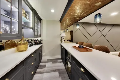 724 Fairfield Court Westmont IL 60559