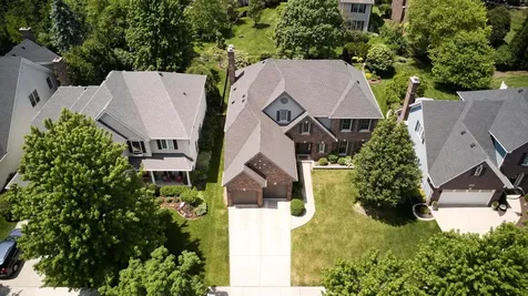 724 Fairfield Court Westmont IL 60559