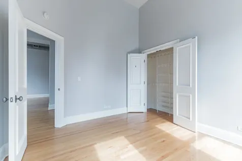 166 West Grand Avenue Chicago IL 60654
