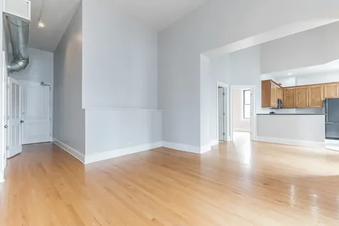 166 West Grand Avenue Chicago IL 60654