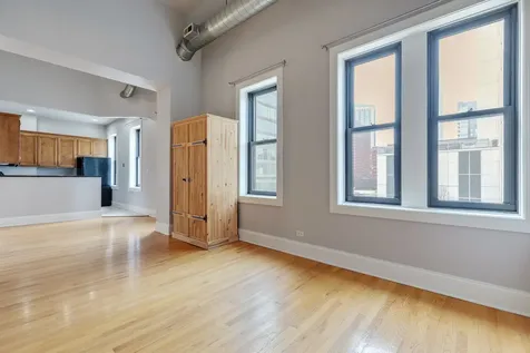 166 West Grand Avenue Chicago IL 60654