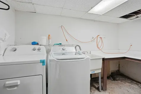 2175 18TH Street East Moline IL 61244