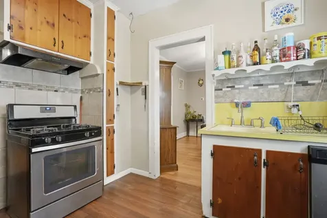 2175 18TH Street East Moline IL 61244