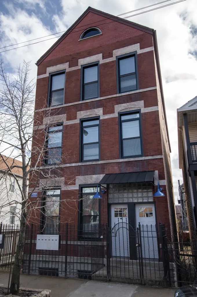 2117 West 18th Street Chicago IL 60608