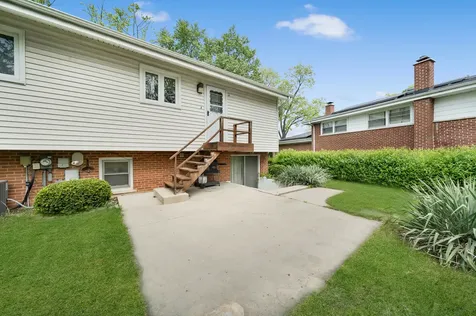 773 Madelyn Drive Des Plaines IL 60016