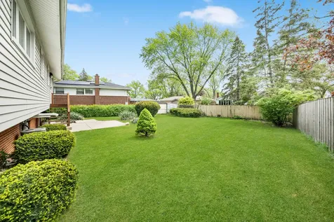 773 Madelyn Drive Des Plaines IL 60016