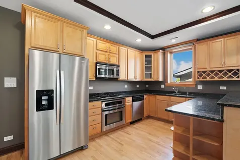2049 West Morse Avenue Chicago IL 60645