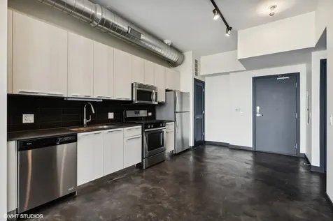 1647 North Milwaukee Avenue Chicago IL 60647