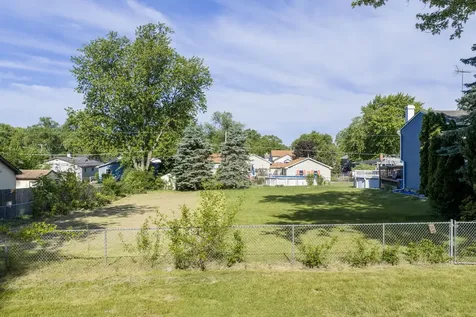 1414 North Pleasant Drive Round Lake Beach IL 60073
