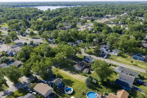 1414 North Pleasant Drive Round Lake Beach IL 60073