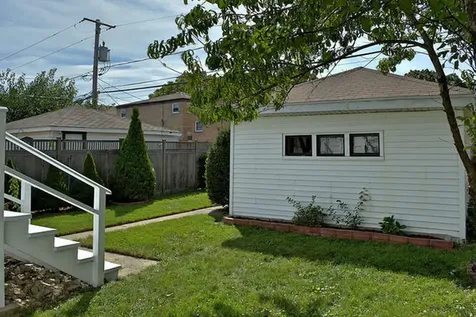 2140 Dobson Street Evanston IL 60202
