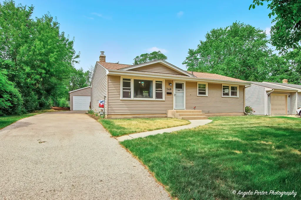 348 W. Oriole Trail Cary IL 60013