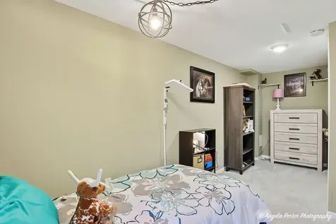 348 W. Oriole Trail Cary IL 60013
