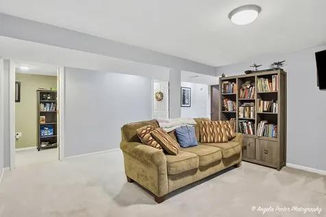 348 W. Oriole Trail Cary IL 60013