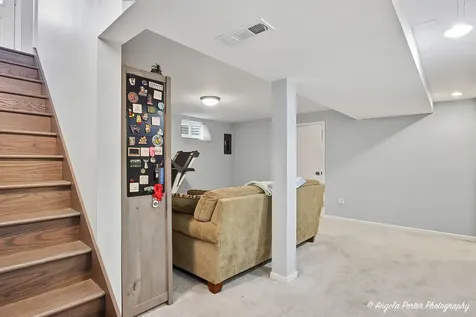 348 W. Oriole Trail Cary IL 60013