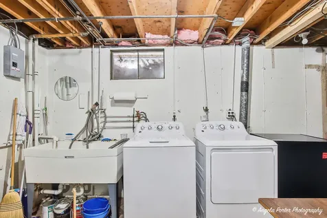 348 W. Oriole Trail Cary IL 60013