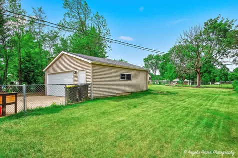 348 W. Oriole Trail Cary IL 60013